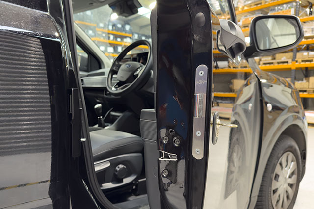 Ford Courier 2024 Deadlock