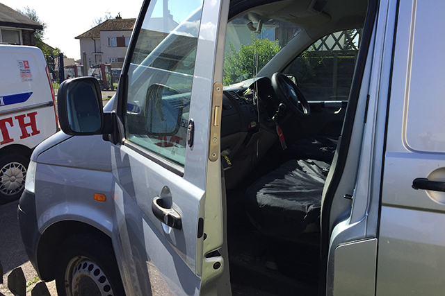 VW Transporter T6 Deadlock